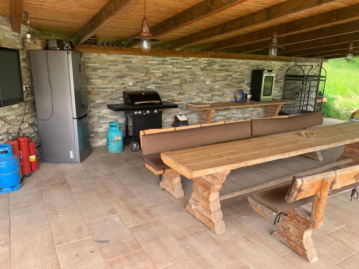 Apartman S Bazenem A Saunou Kadaň Exteriér fotografie