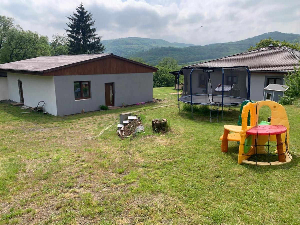 Apartman S Bazenem A Saunou Kadaň Exteriér fotografie