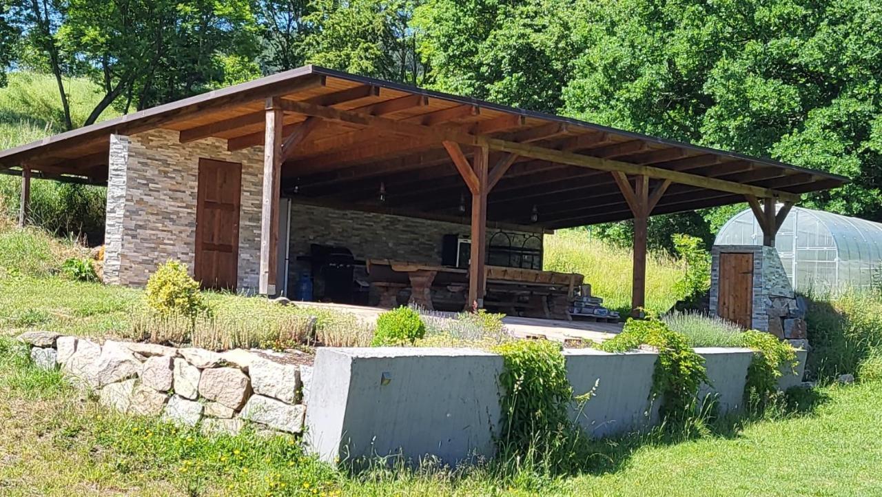 Apartman S Bazenem A Saunou Kadaň Exteriér fotografie
